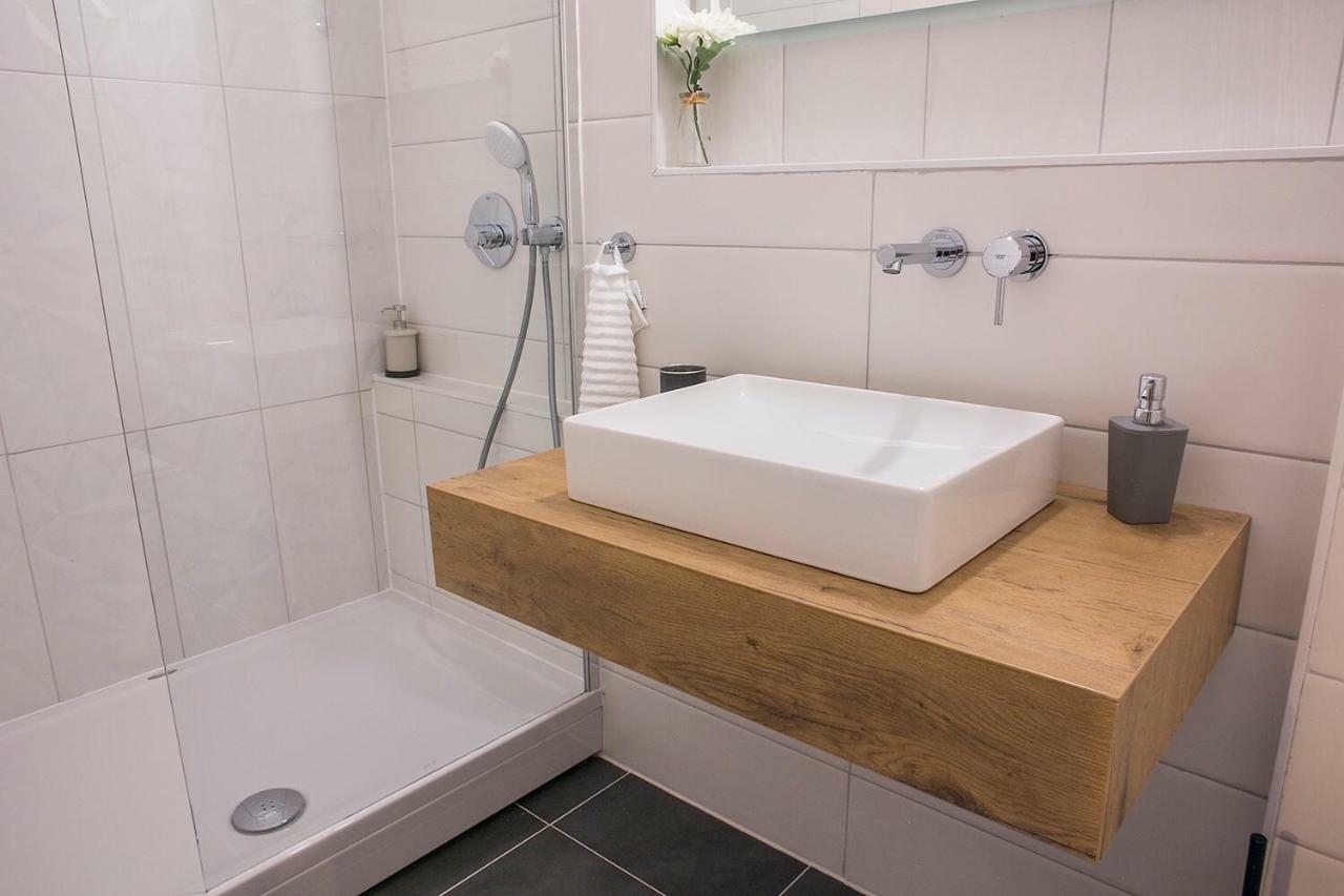 Gasthuis Garden Nela 4*