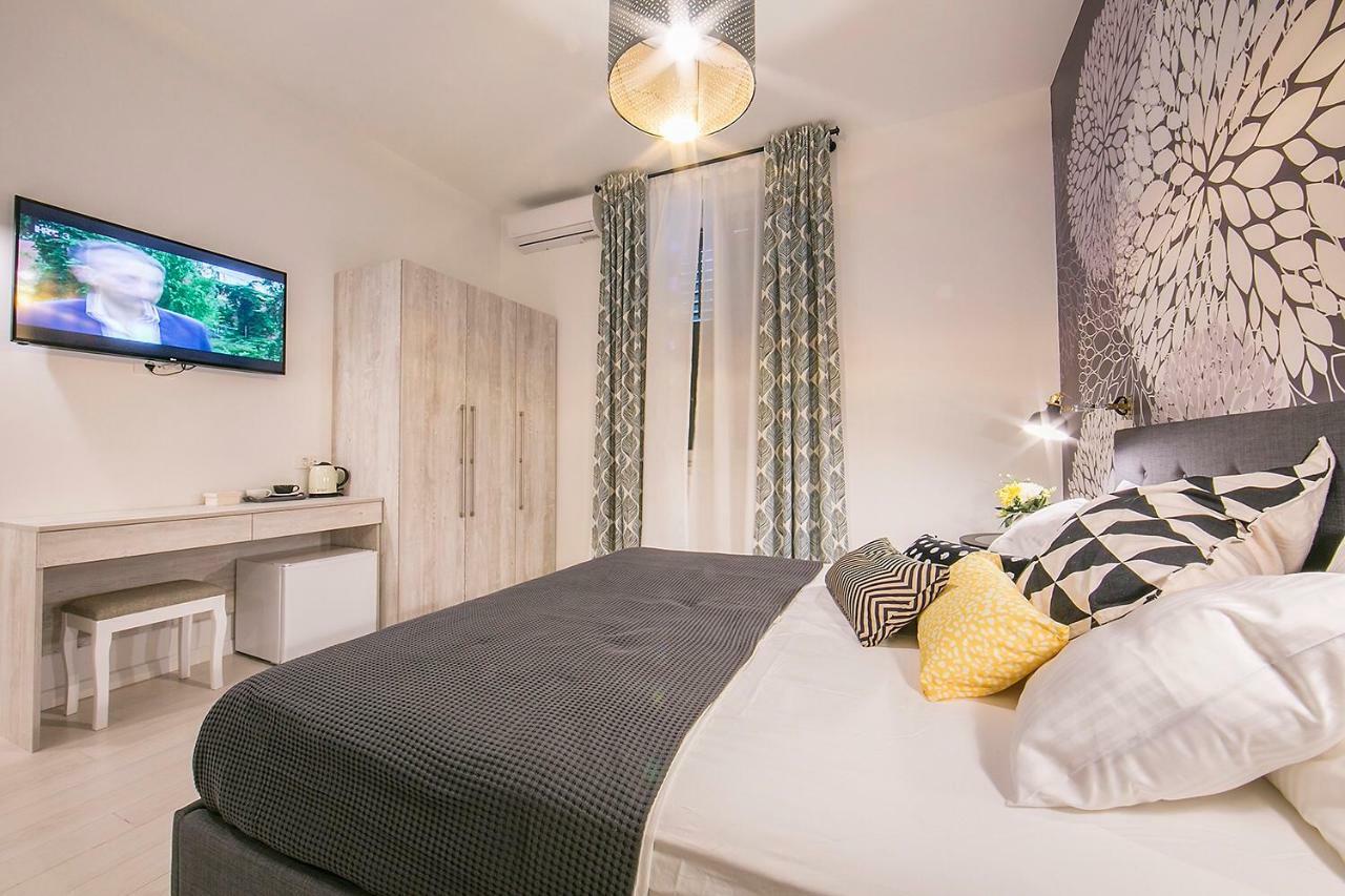 Garden Nela 4* Split